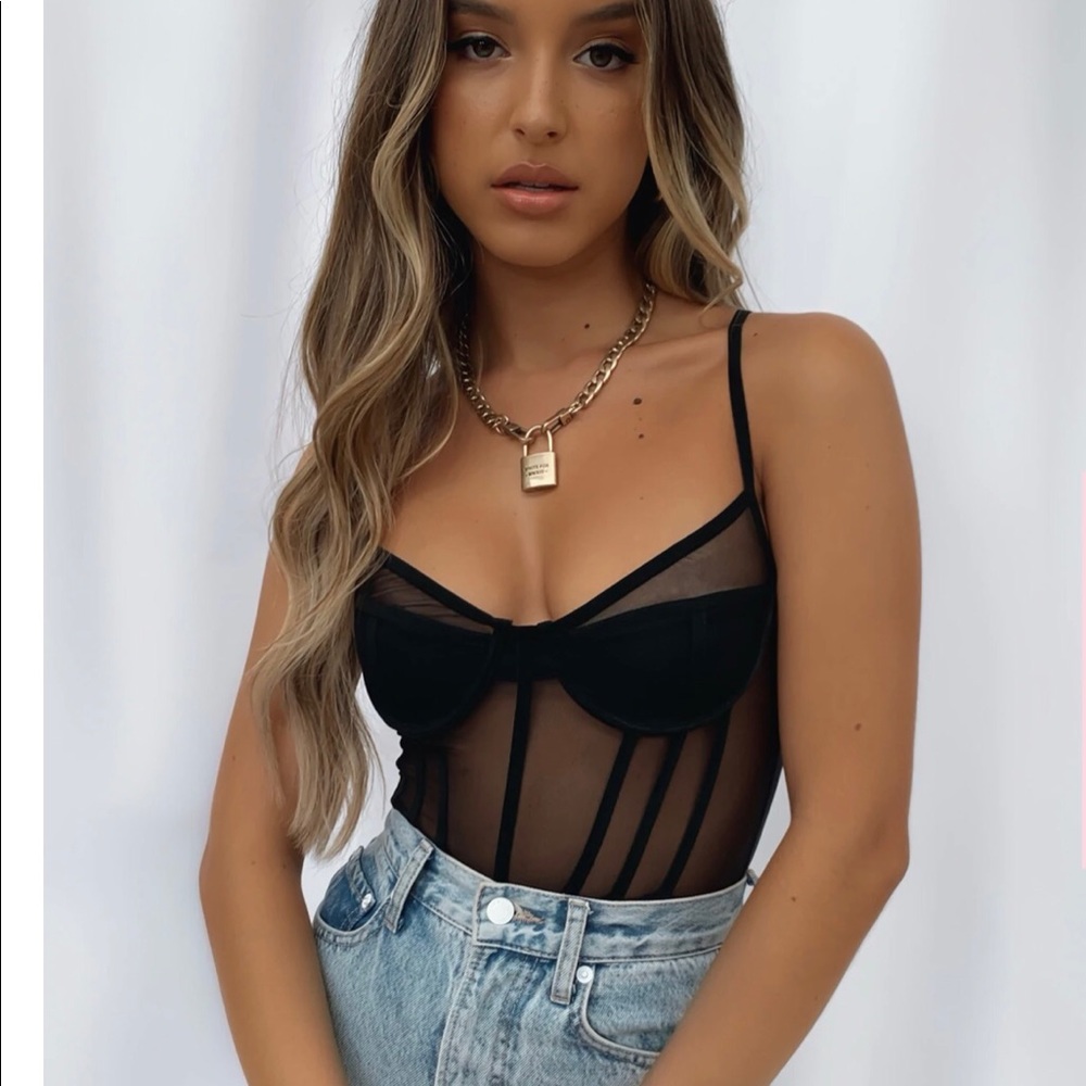 brand new WhiteFox Boutique Black Mesh Panel Bodysuit Size M !!